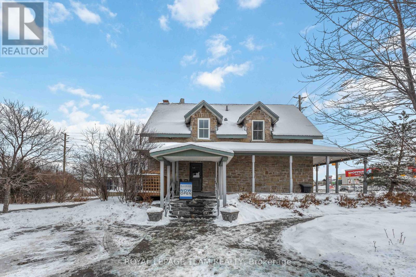 806 March Road E, Ottawa, ON