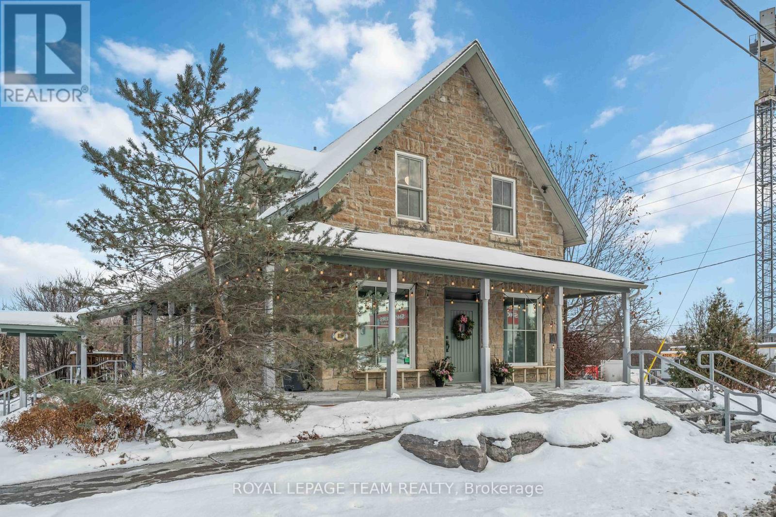 806 March Road E, Ottawa, ON