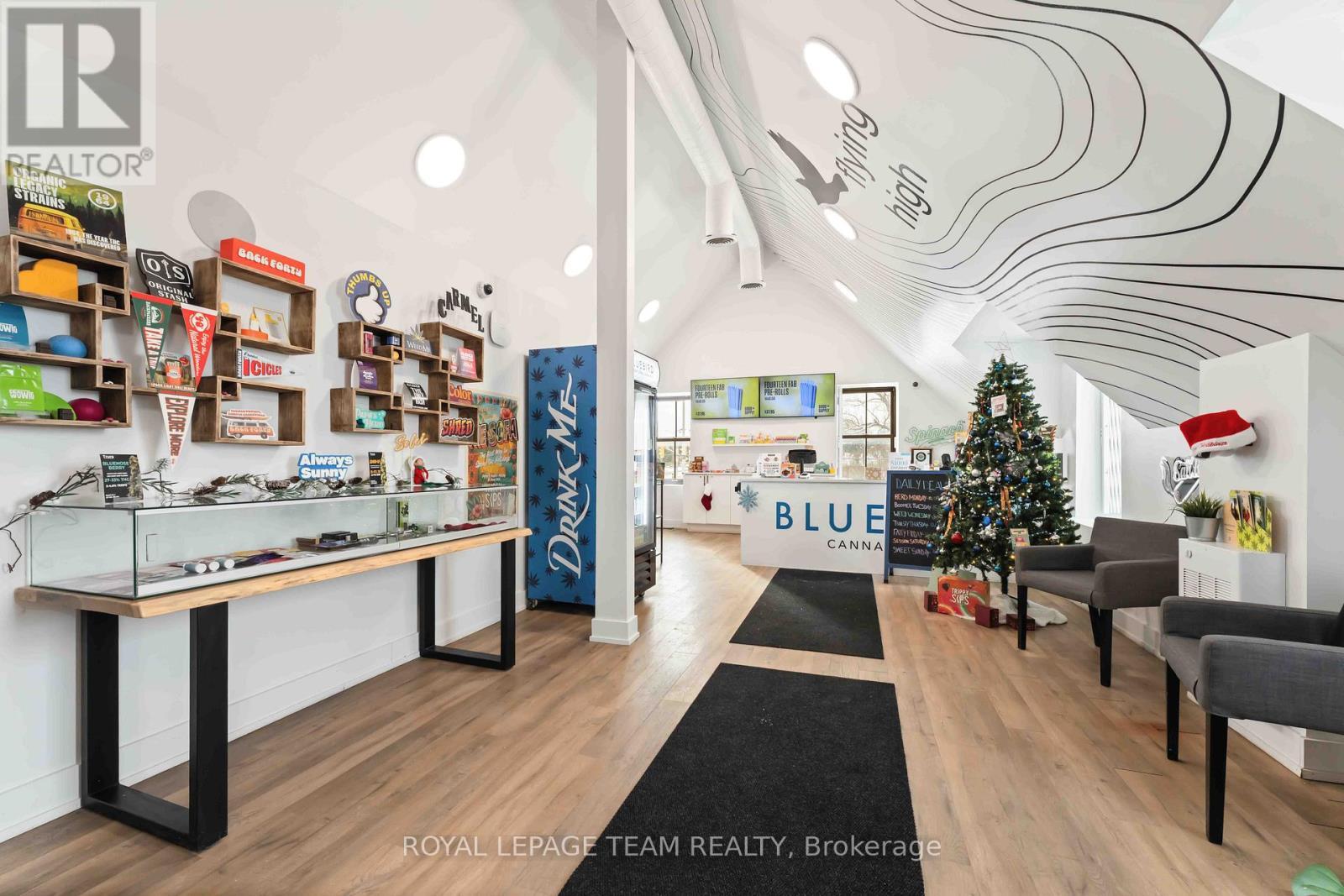 806 March Road E, Ottawa, ON