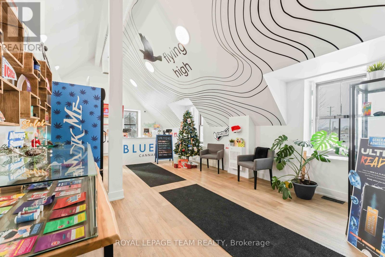 806 March Road E, Ottawa, ON