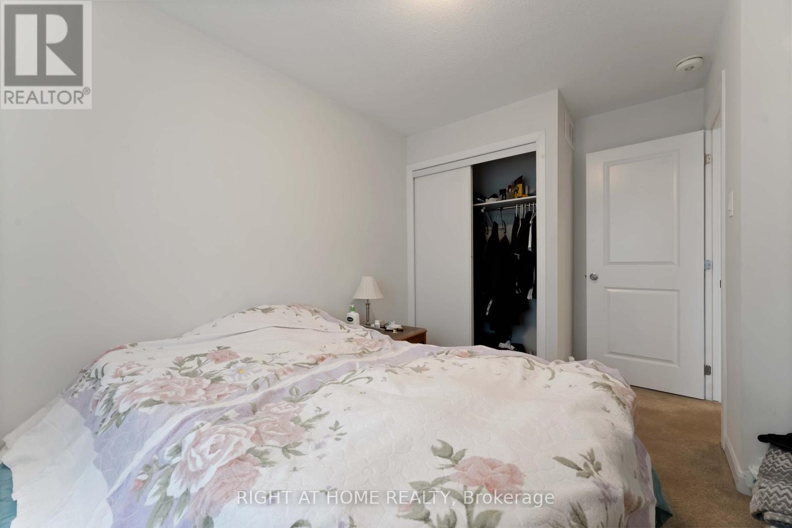 1022 Ballyhale Heights, Ottawa, ON - Indoor Photo Showing Bedroom