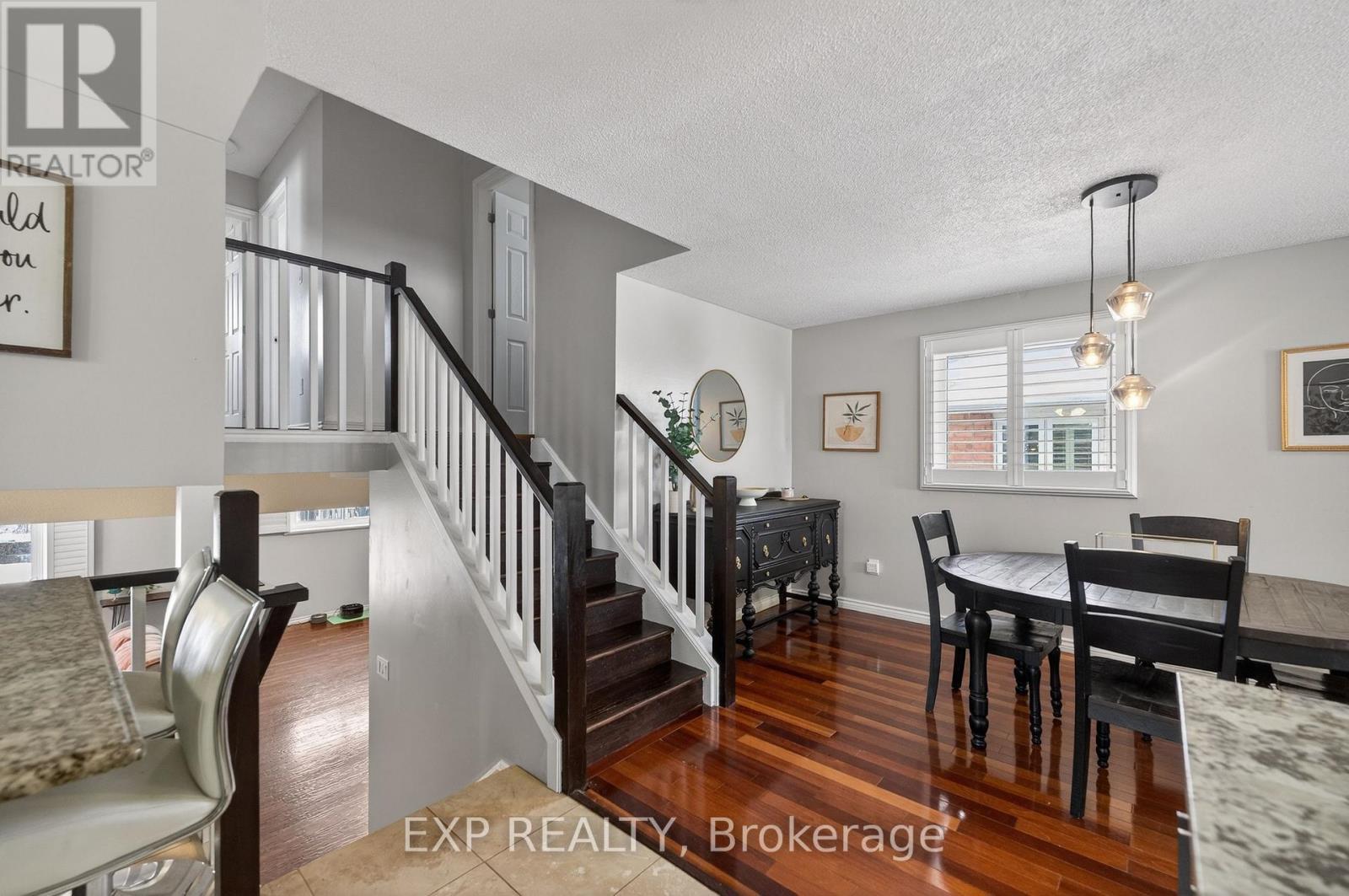 431 Rexford Drive, Hamilton (Randall), ON - Indoor Photo Showing Dining Room