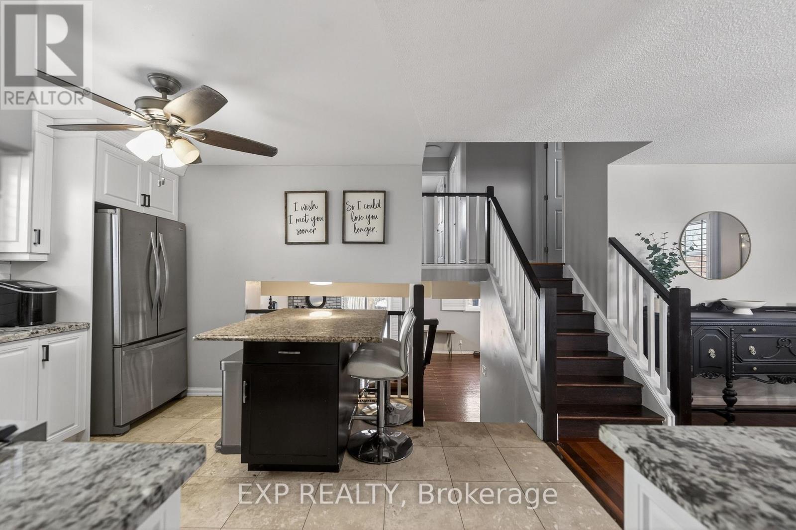 431 Rexford Drive, Hamilton (Randall), ON - Indoor Photo Showing Kitchen