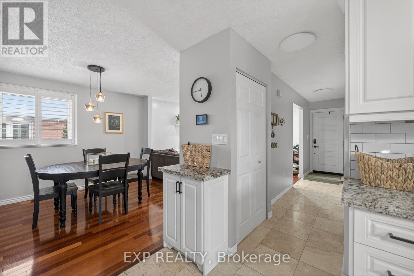 431 Rexford Drive, Hamilton (Randall), ON - Indoor Photo Showing Dining Room