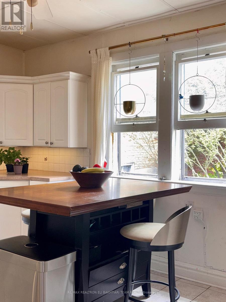 43 King Edward Avenue, Toronto, ON - Indoor