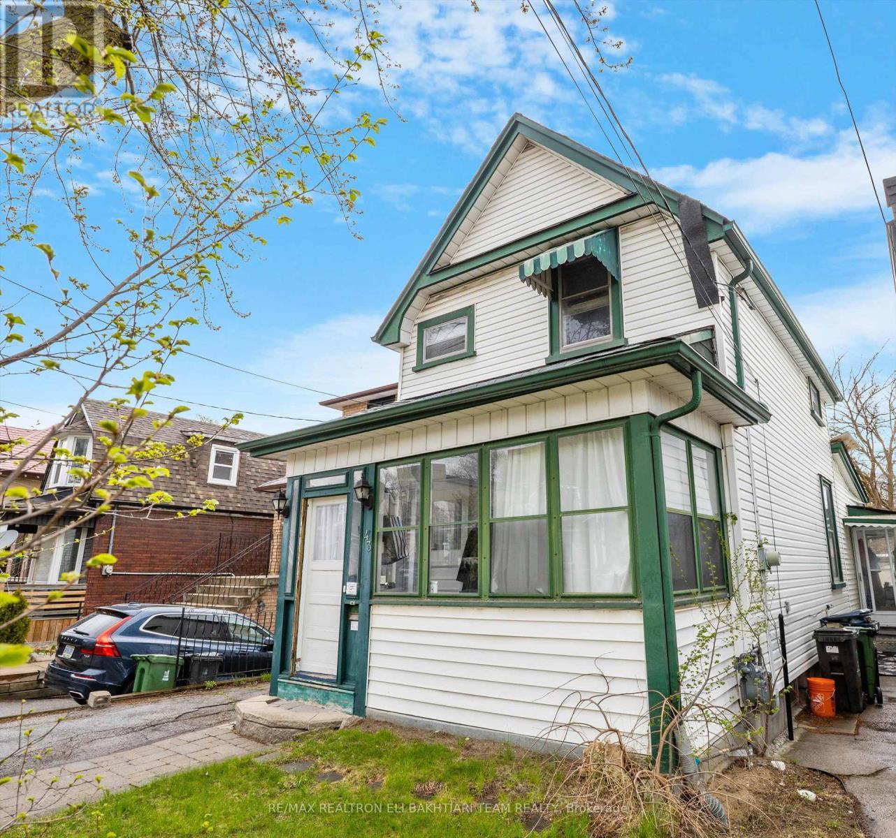 43 King Edward Avenue, Toronto, ON - Outdoor