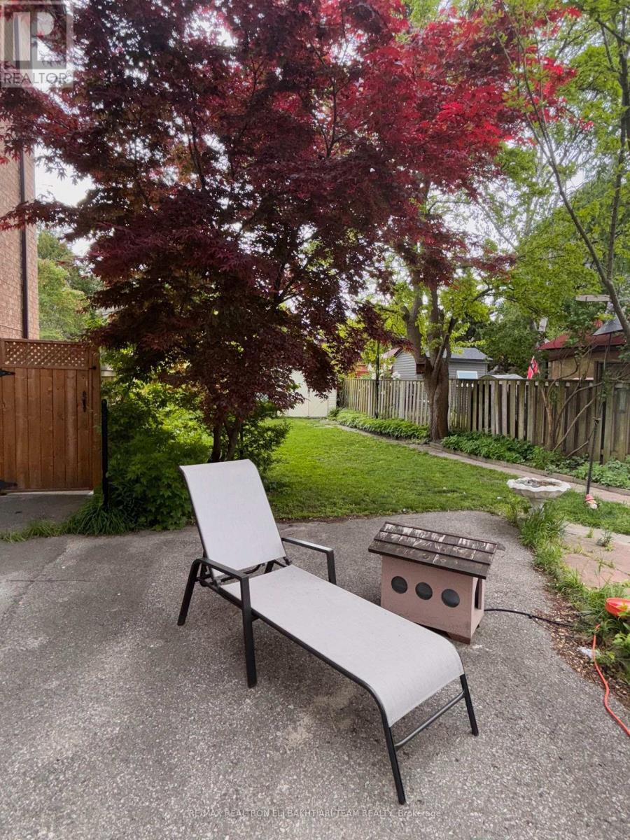 43 King Edward Avenue, Toronto, ON - Outdoor