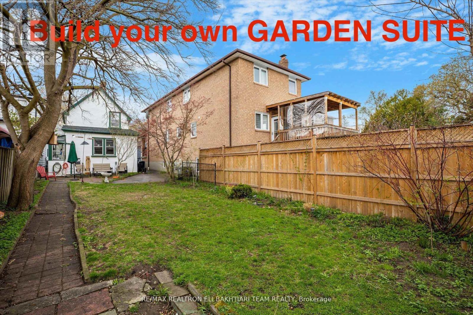 43 King Edward Avenue, Toronto, ON - Outdoor