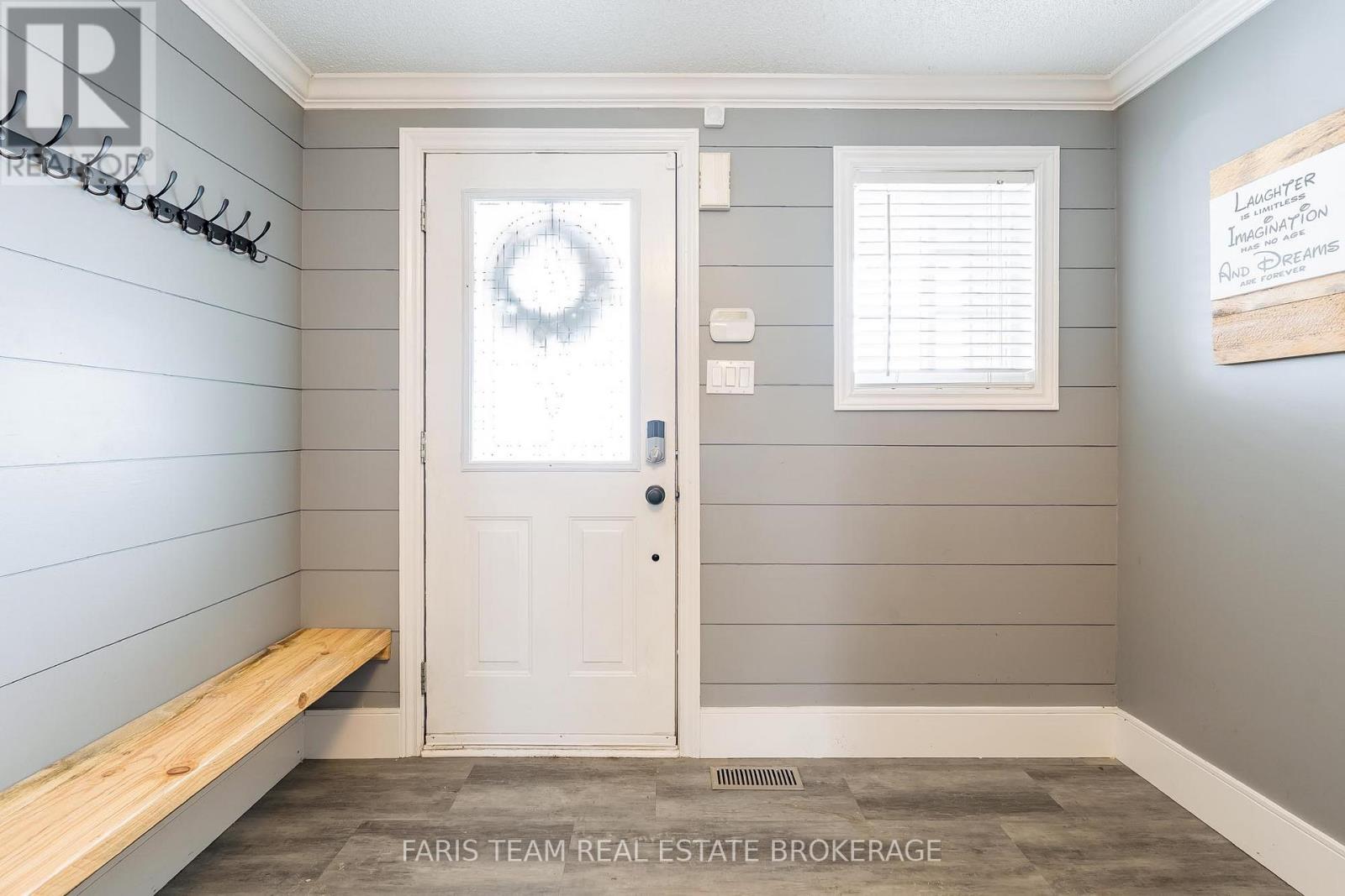 28 Raymond Crescent, Barrie, ON - Indoor Photo Showing Other Room