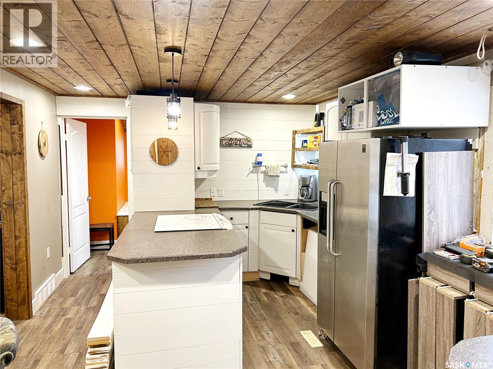 20 Second Avenue, Aylsham, SK - Indoor Photo Showing Kitchen