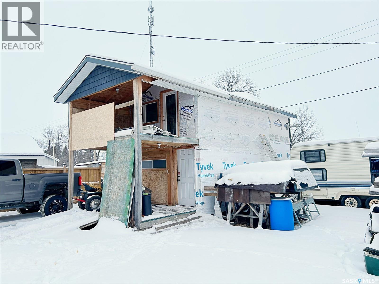 20 Second Avenue, Aylsham, SK - Outdoor