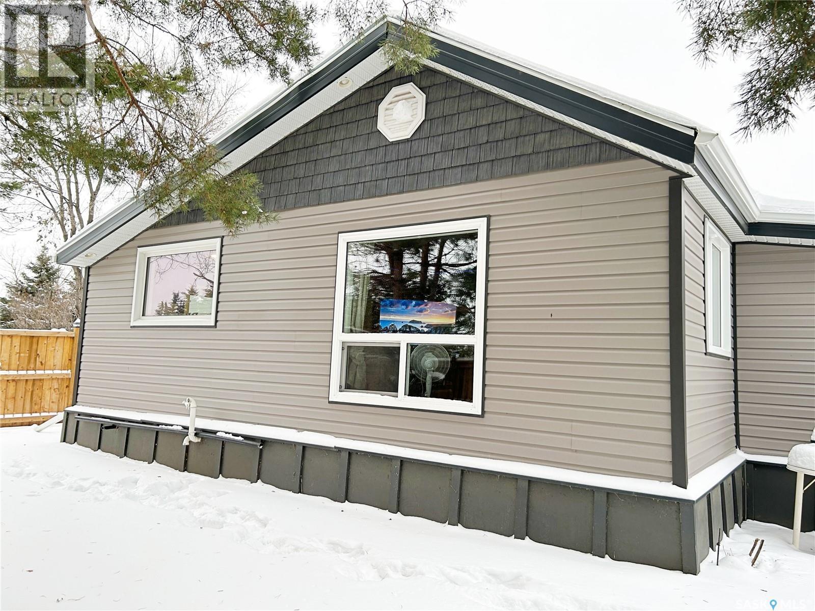 20 Second Avenue, Aylsham, SK - Outdoor With Exterior