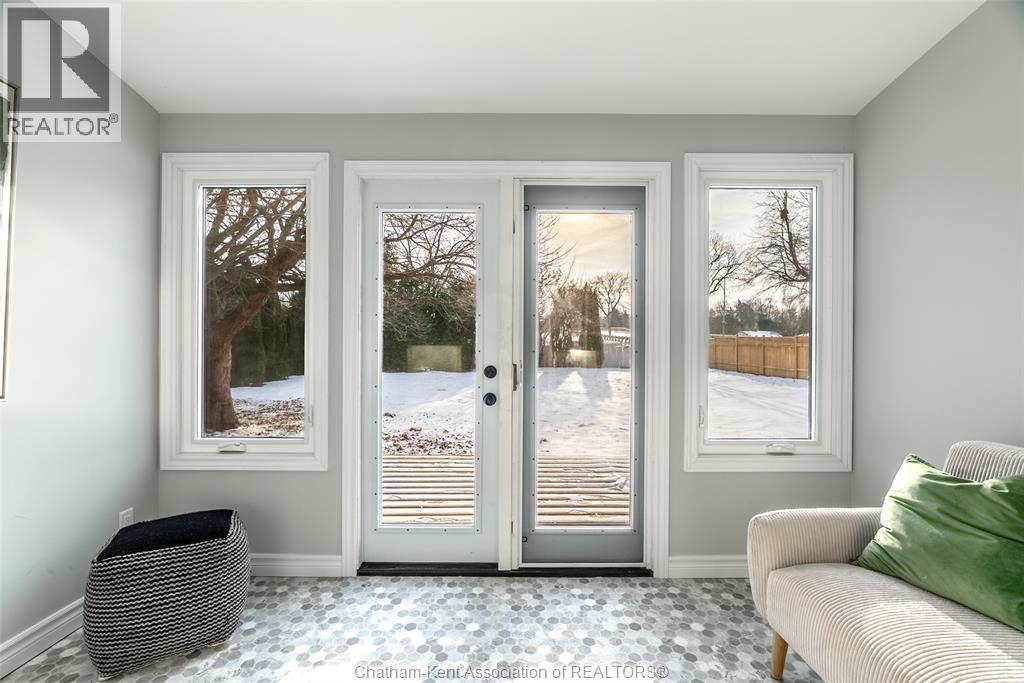 38 Mary Street, Chatham, ON - Indoor