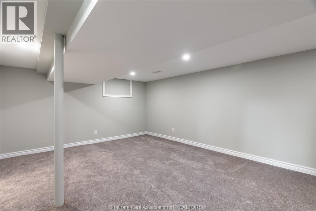 38 Mary Street, Chatham, ON - Indoor