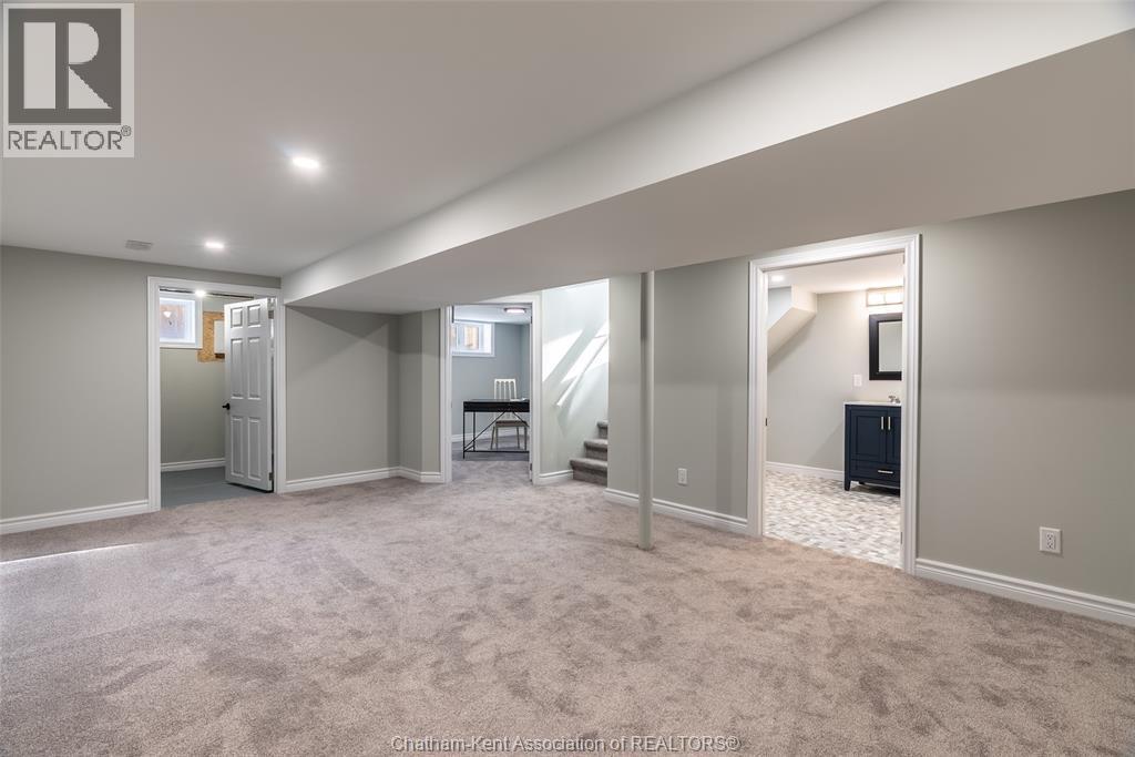 38 Mary Street, Chatham, ON - Indoor