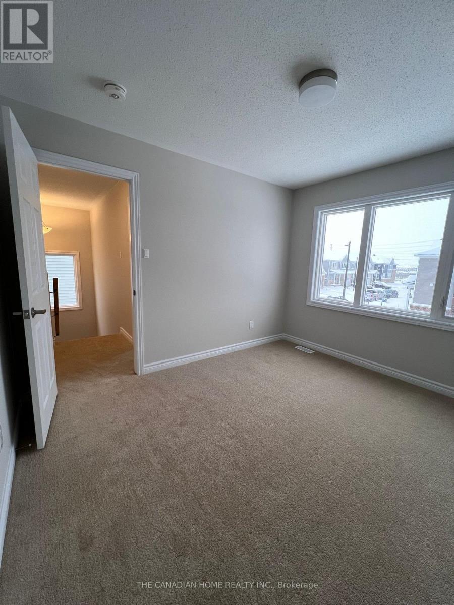 153 Ryan Reynolds Way, Ottawa, ON - Indoor Photo Showing Other Room