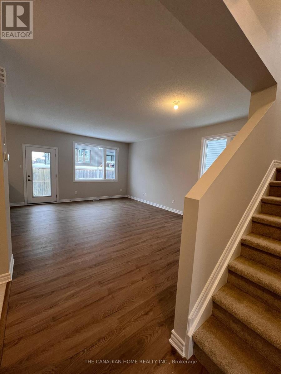 153 Ryan Reynolds Way, Ottawa, ON - Indoor Photo Showing Other Room