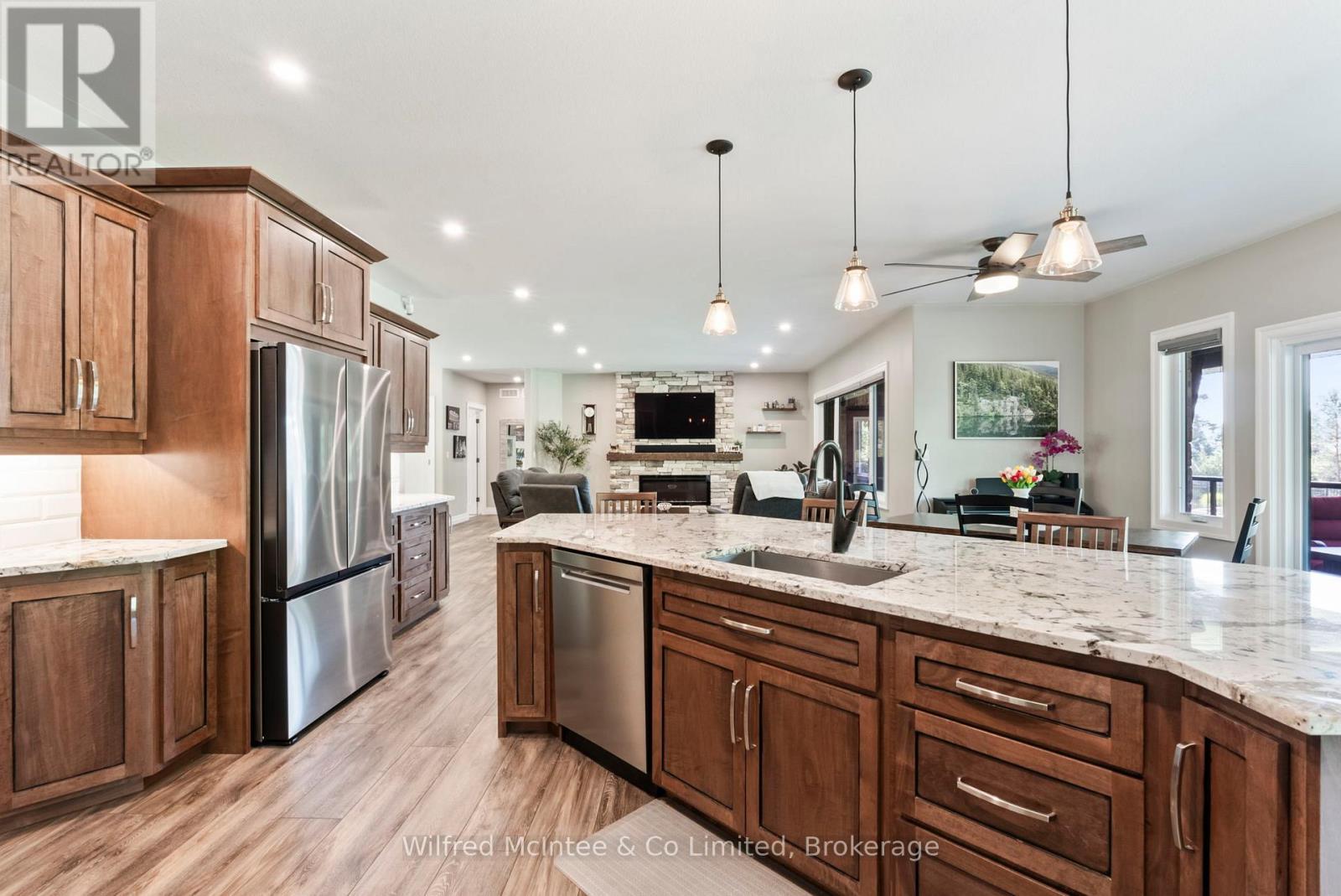 126 Forest Creek Trail, West Grey, ON - Indoor Photo Showing Kitchen With Upgraded Kitchen
