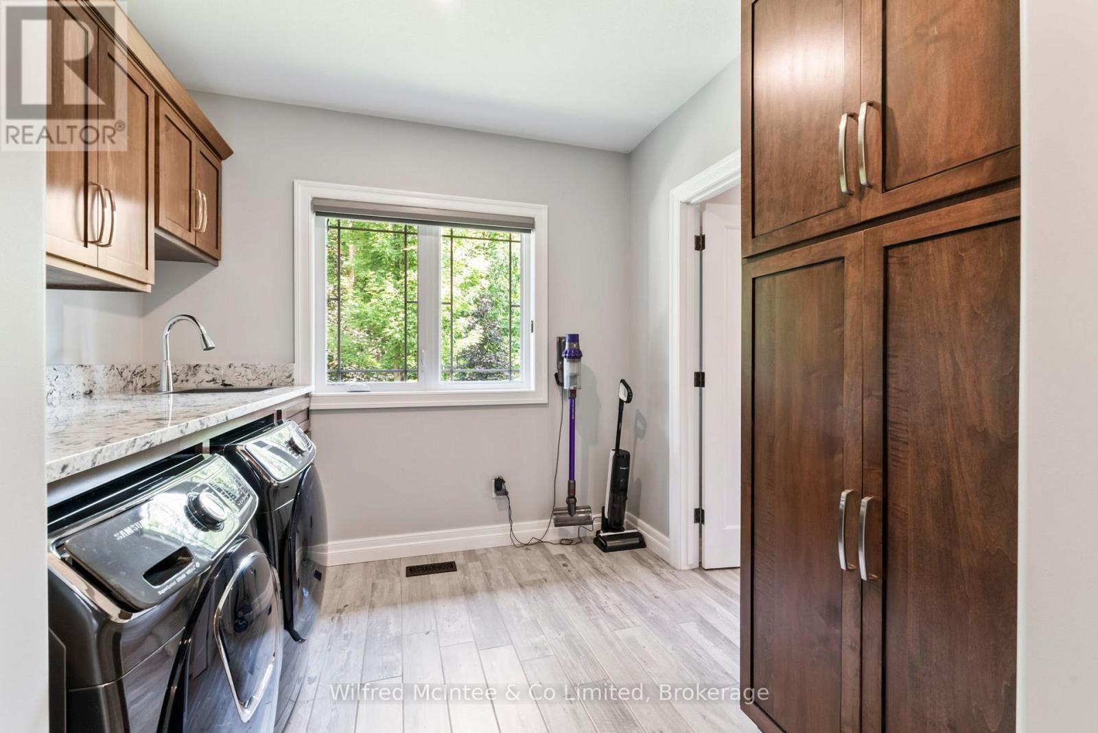 126 Forest Creek Trail, West Grey, ON - Indoor Photo Showing Laundry Room