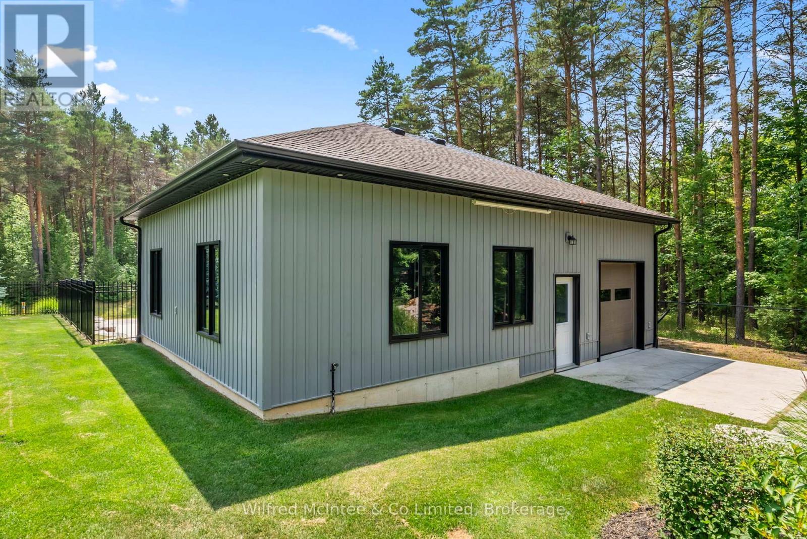 126 Forest Creek Trail, West Grey, ON - Outdoor