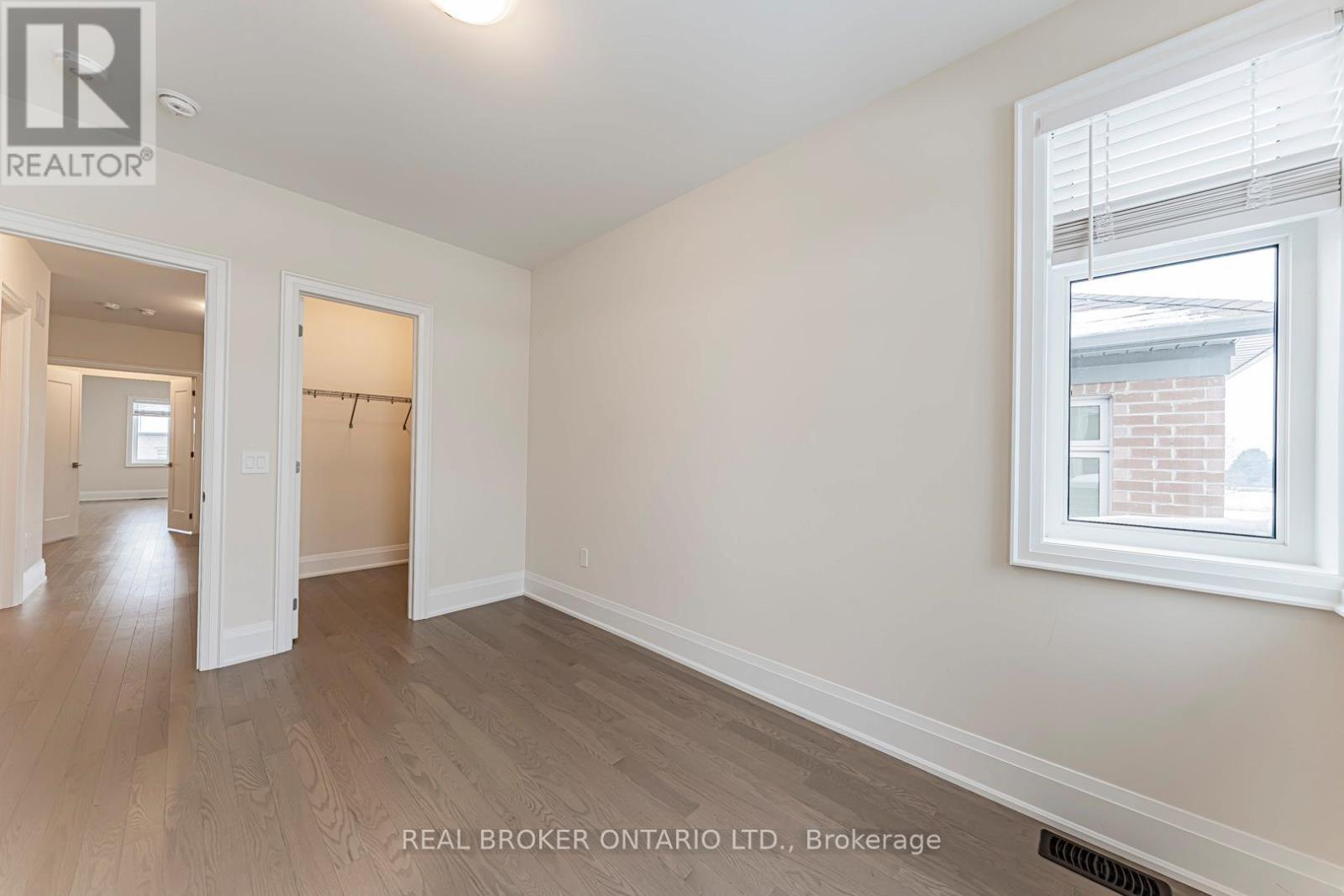 3rd Bedroom w/ Walk-in Closet - 30 Mace Avenue, Richmond Hill, ON - Indoor Photo Showing Other Room