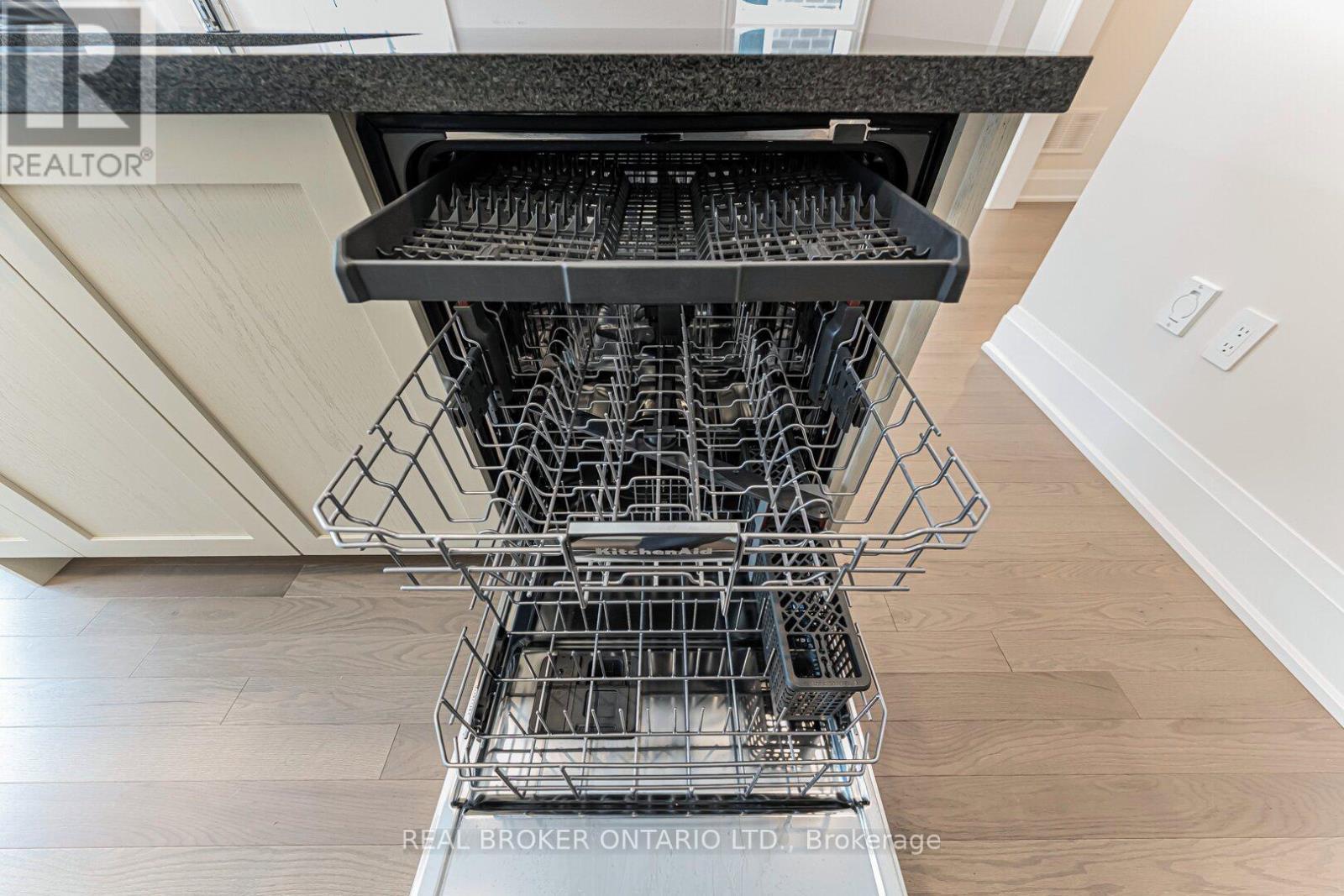 S/S KitchenAid Appliances - 30 Mace Avenue, Richmond Hill, ON - Indoor Photo Showing Other Room