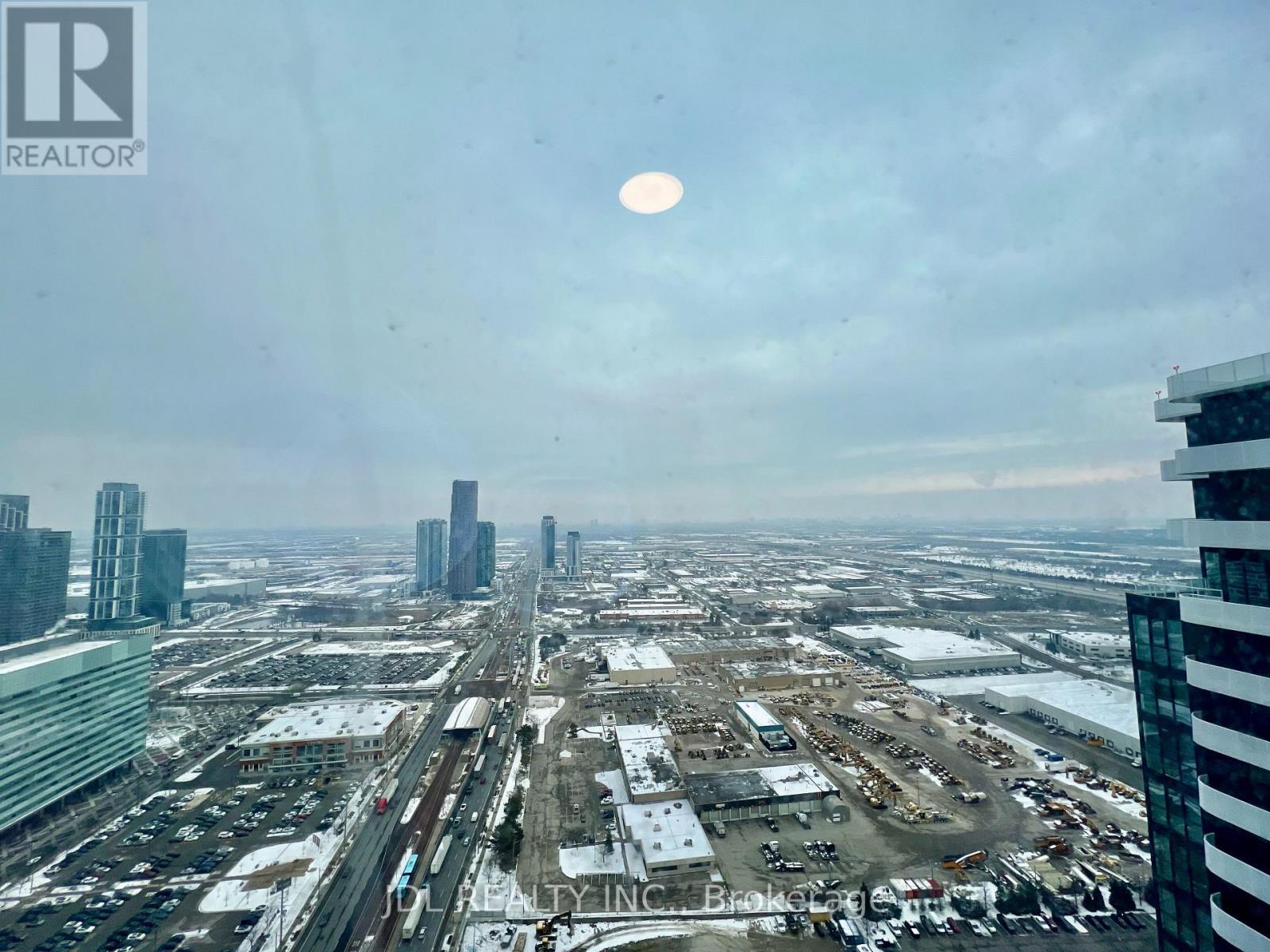 4709 - 8 Interchange Way, Vaughan, ON - Outdoor With View