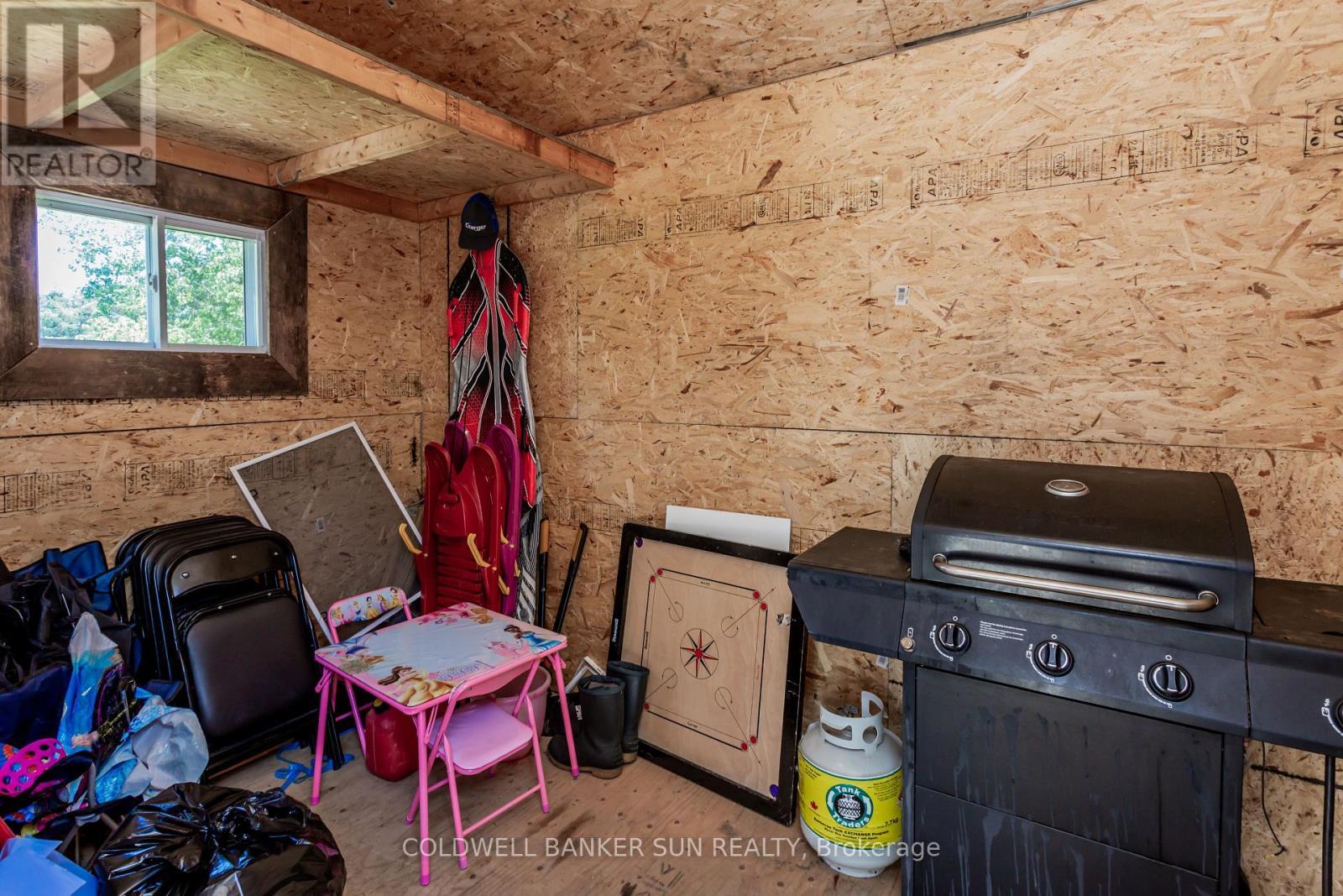 686078 Oxford Rd 2 Road, Norwich, ON - Indoor