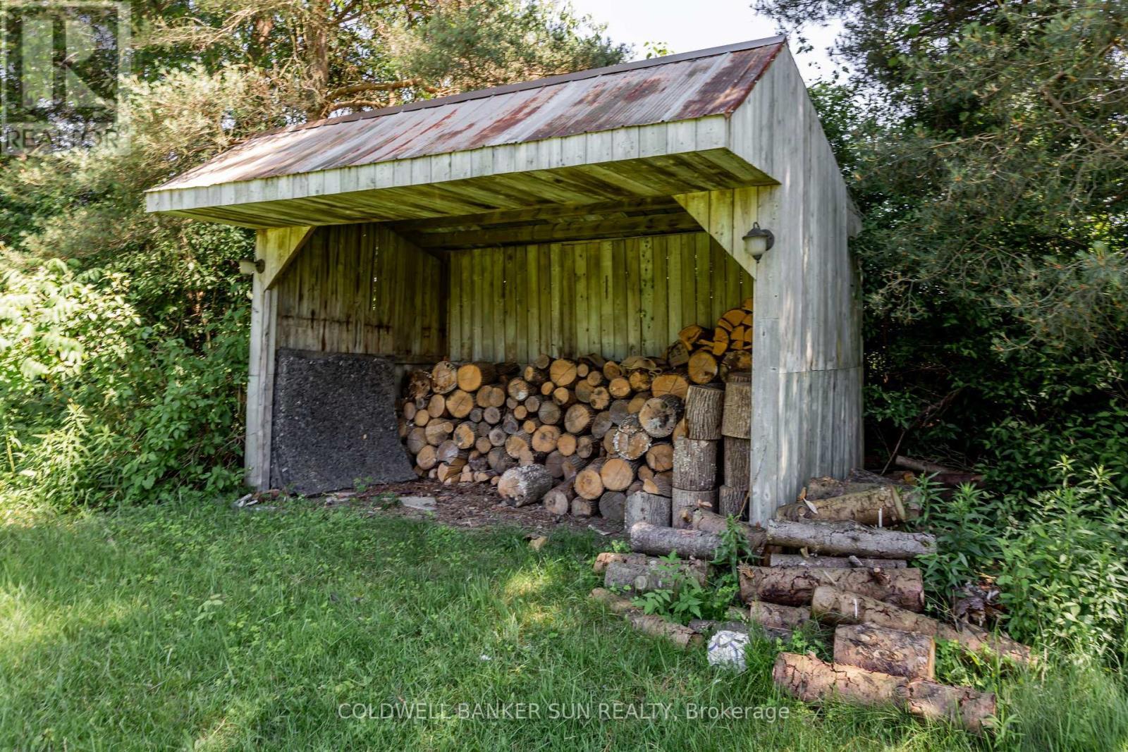 686078 Oxford Rd 2 Road, Norwich, ON - Outdoor