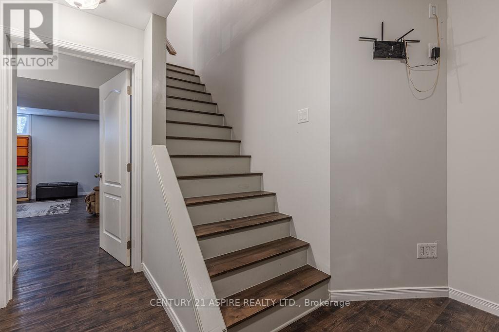 206 Oriole Crescent, Petawawa, ON - Indoor Photo Showing Other Room