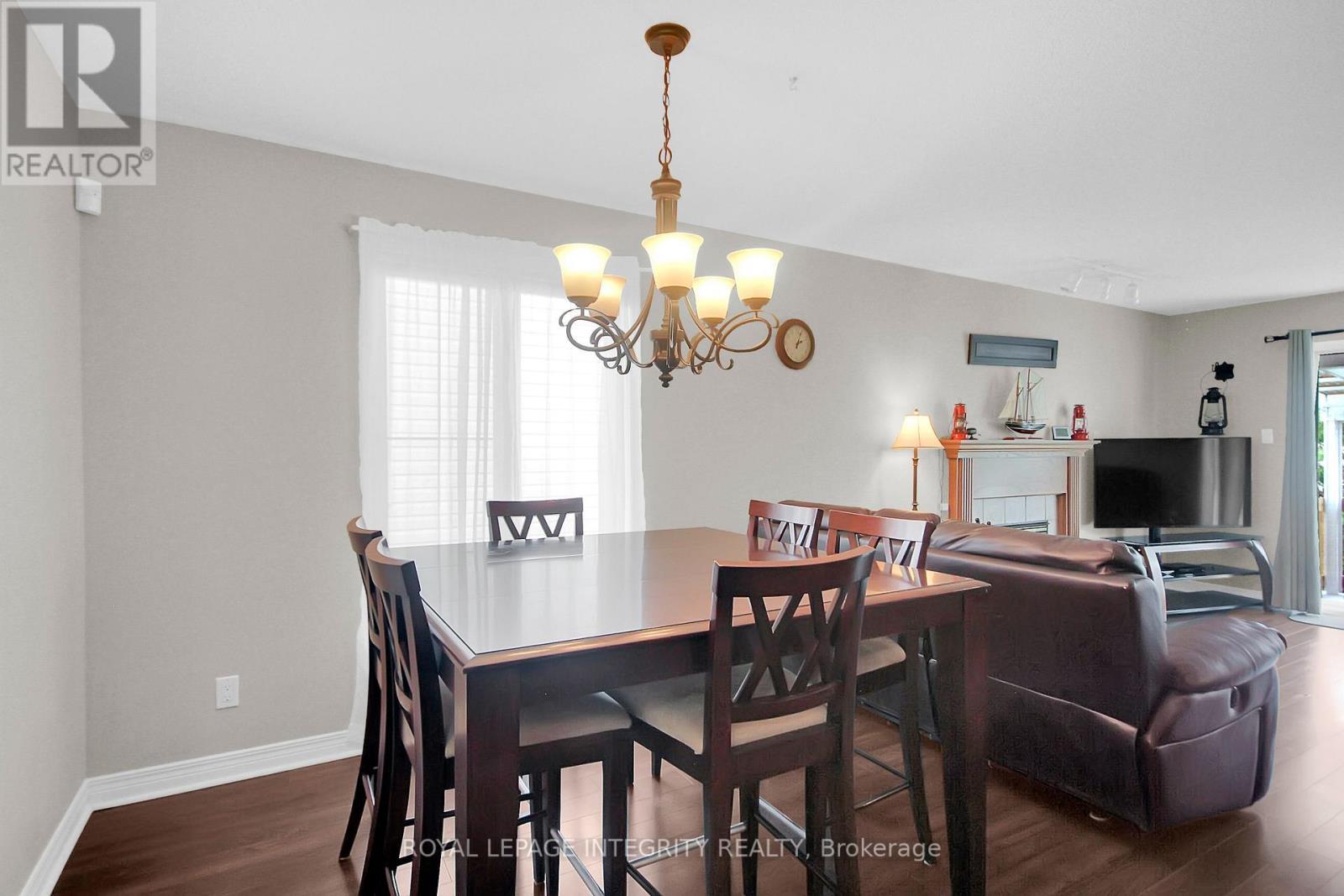 22 Halkirk Avenue, Ottawa, ON - Indoor Photo Showing Dining Room