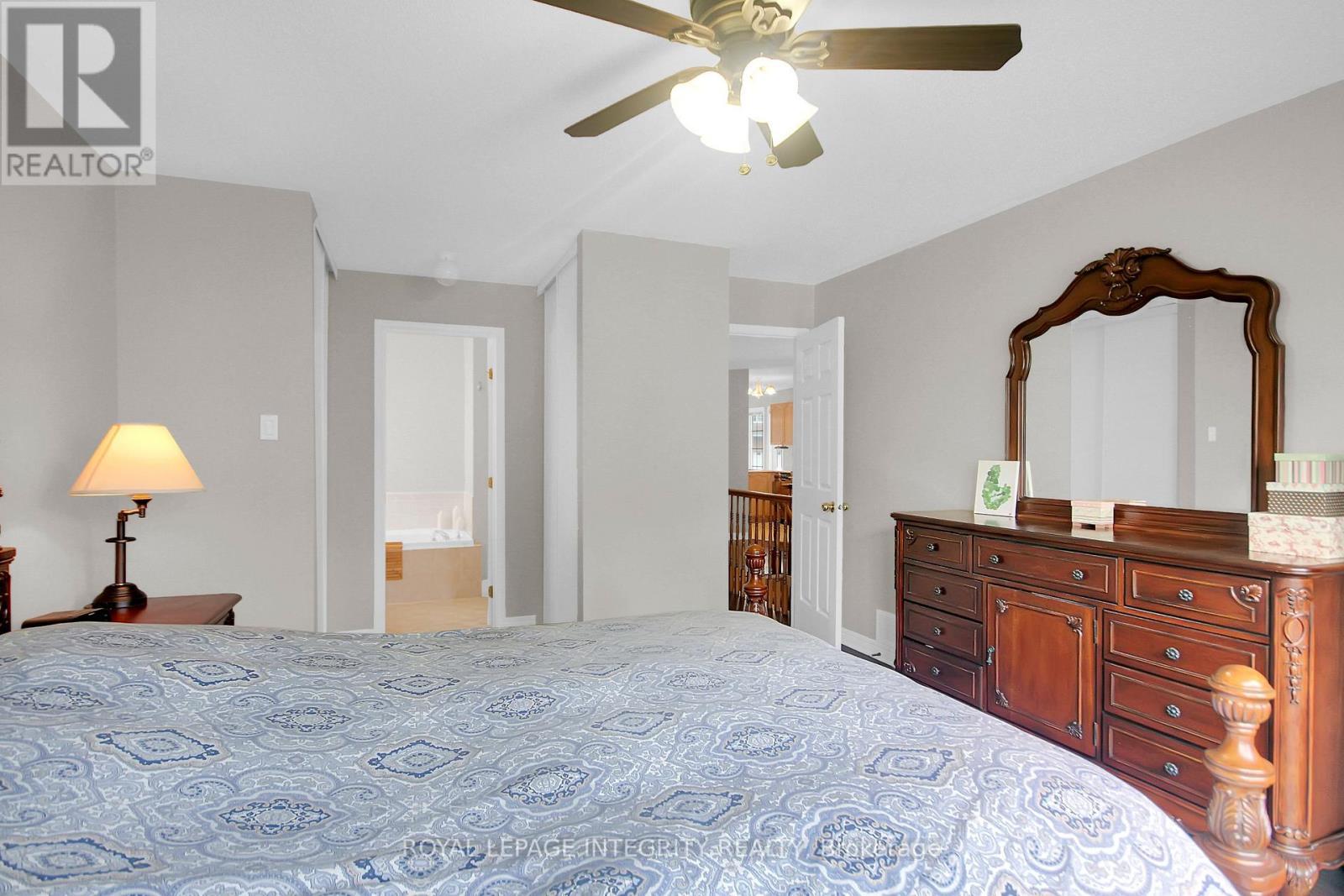 22 Halkirk Avenue, Ottawa, ON - Indoor Photo Showing Bedroom
