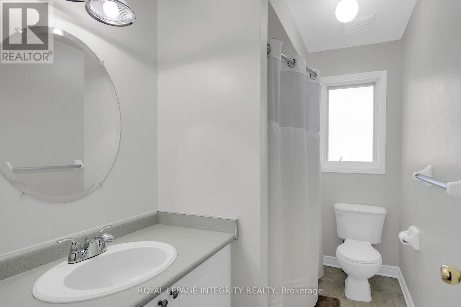 22 Halkirk Avenue, Ottawa, ON - Indoor Photo Showing Bathroom