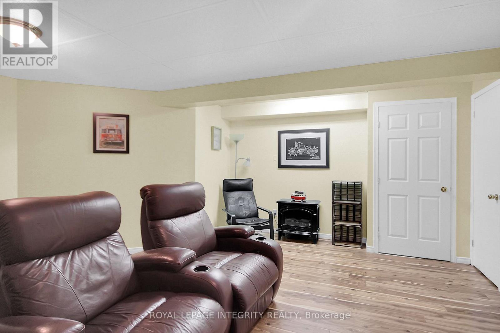 22 Halkirk Avenue, Ottawa, ON - Indoor