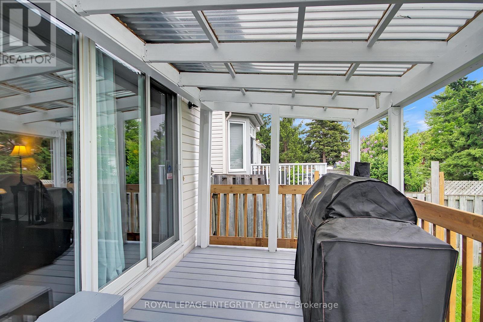 22 Halkirk Avenue, Ottawa, ON - With Exterior