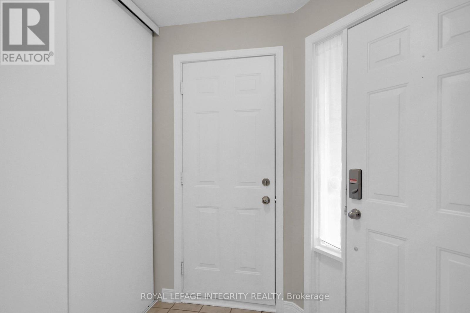 22 Halkirk Avenue, Ottawa, ON - Indoor Photo Showing Other Room