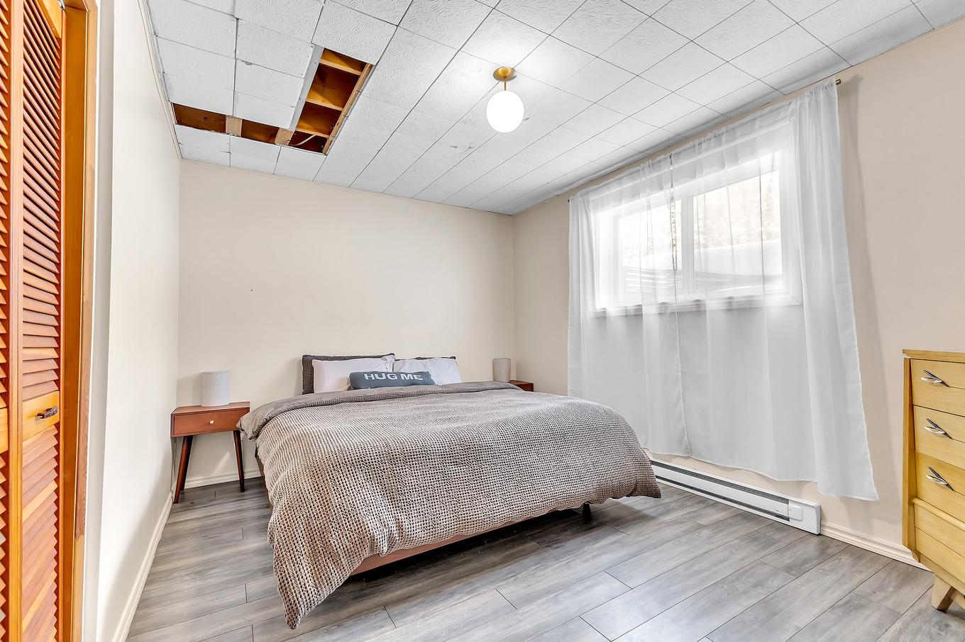 Chambre à coucher - 16 Ch. De La Mésange, Val-Des-Monts, QC - Indoor Photo Showing Bedroom