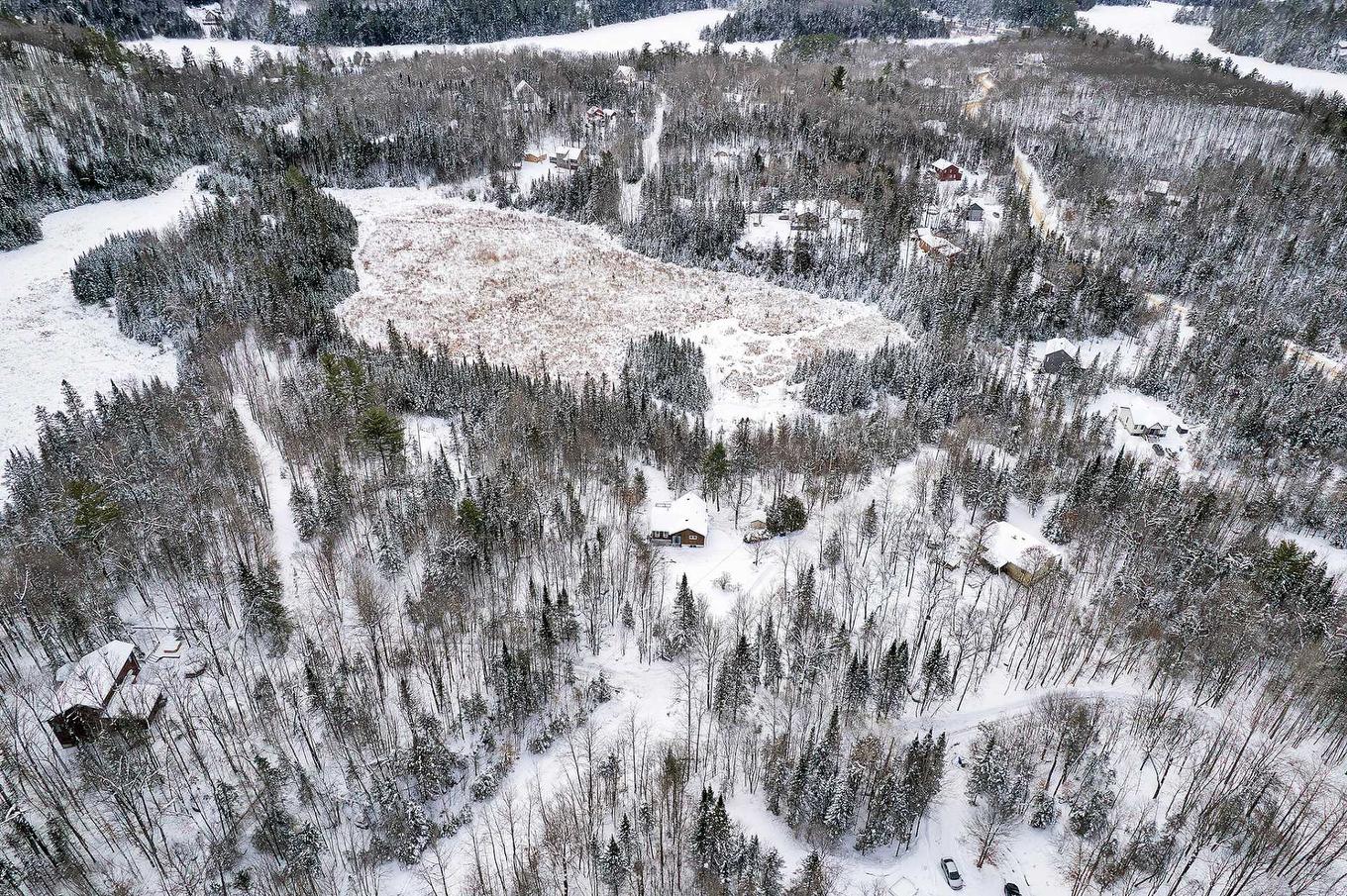 Photo aérienne - 16 Ch. De La Mésange, Val-Des-Monts, QC - Outdoor