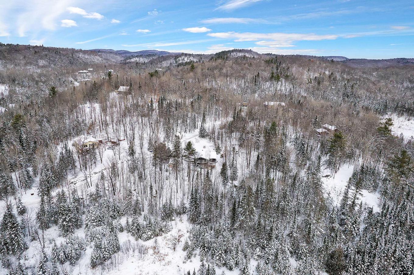 Photo aérienne - 16 Ch. De La Mésange, Val-Des-Monts, QC - Outdoor With View