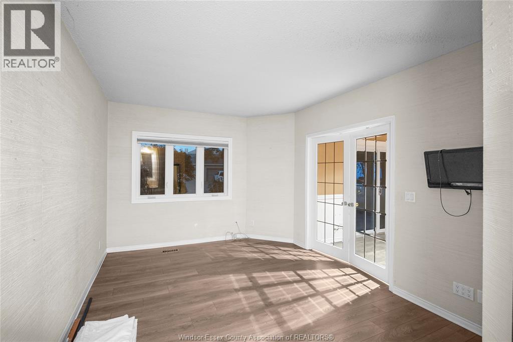 128 Marine, Tecumseh, ON - Indoor Photo Showing Other Room