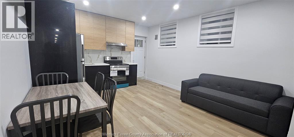 536 Caron Ave Unit B, Windsor, ON - Indoor