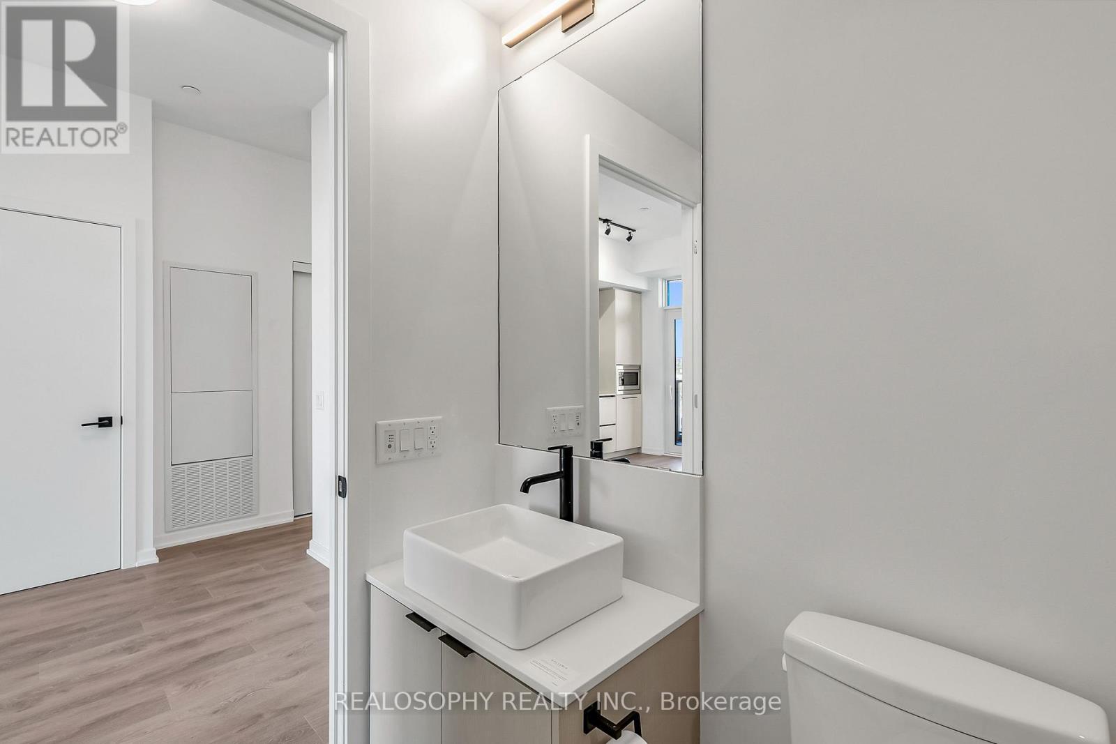 706 - 1285 Dupont Street, Toronto, ON - Indoor Photo Showing Bathroom