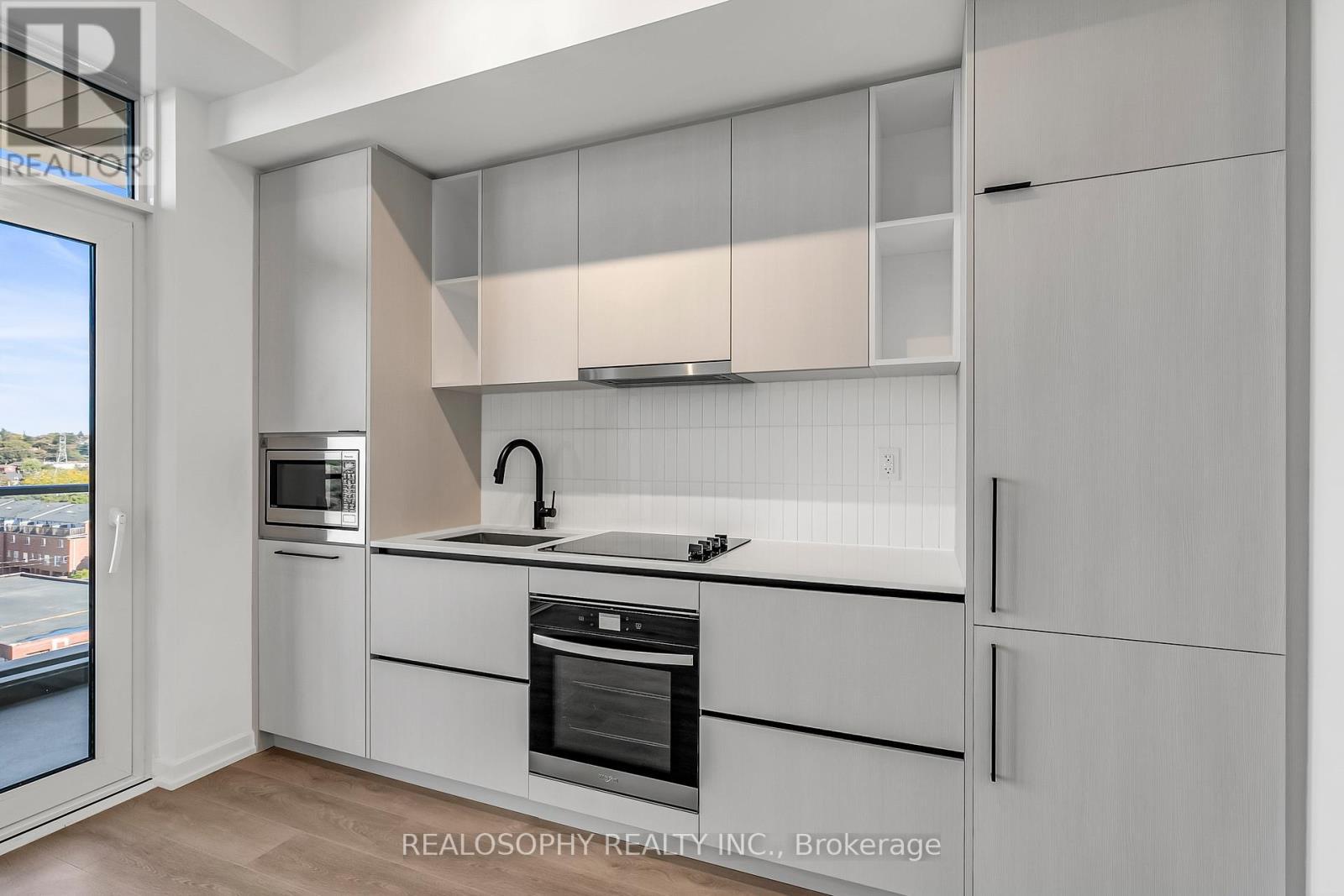 706 - 1285 Dupont Street, Toronto, ON - Indoor Photo Showing Kitchen