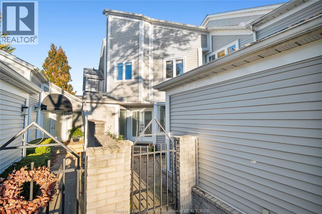 128 Marine, Tecumseh, ON - Outdoor