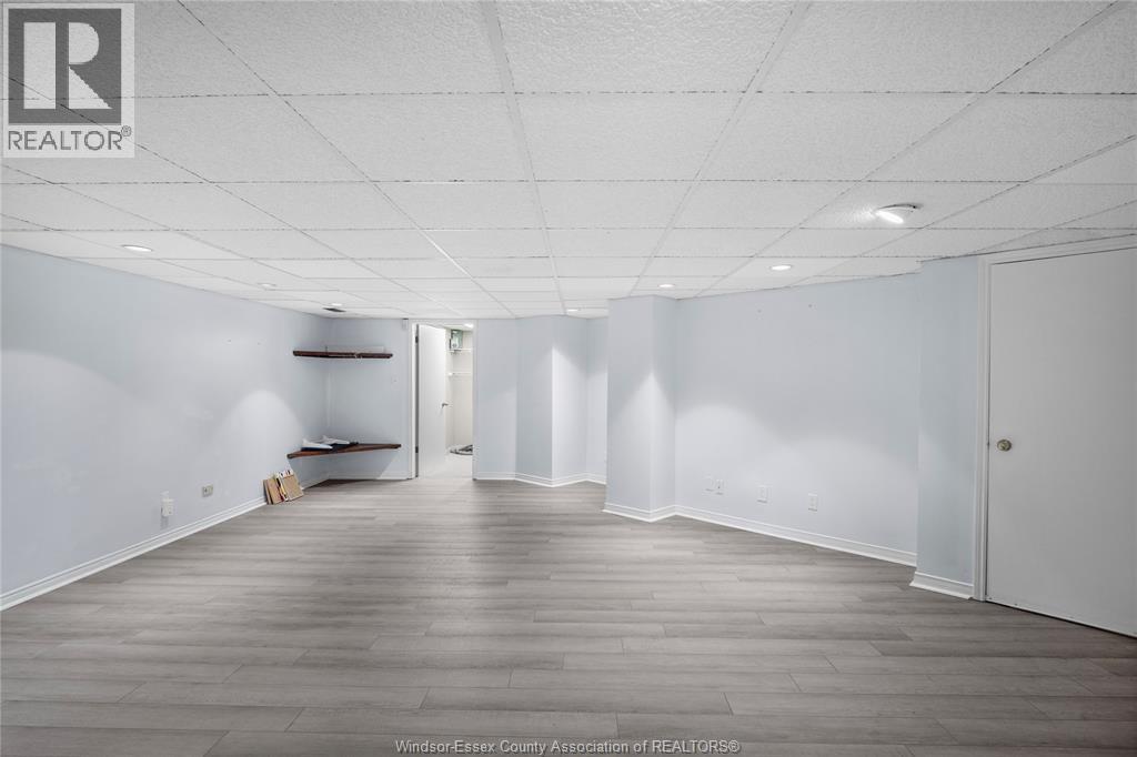 128 Marine, Tecumseh, ON - Indoor Photo Showing Other Room