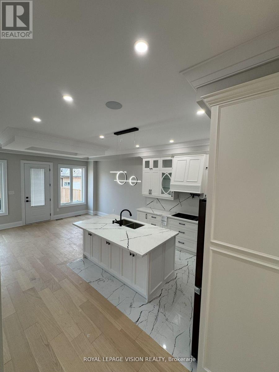 47 Lillington Avenue, Toronto, ON - Indoor Photo Showing Other Room