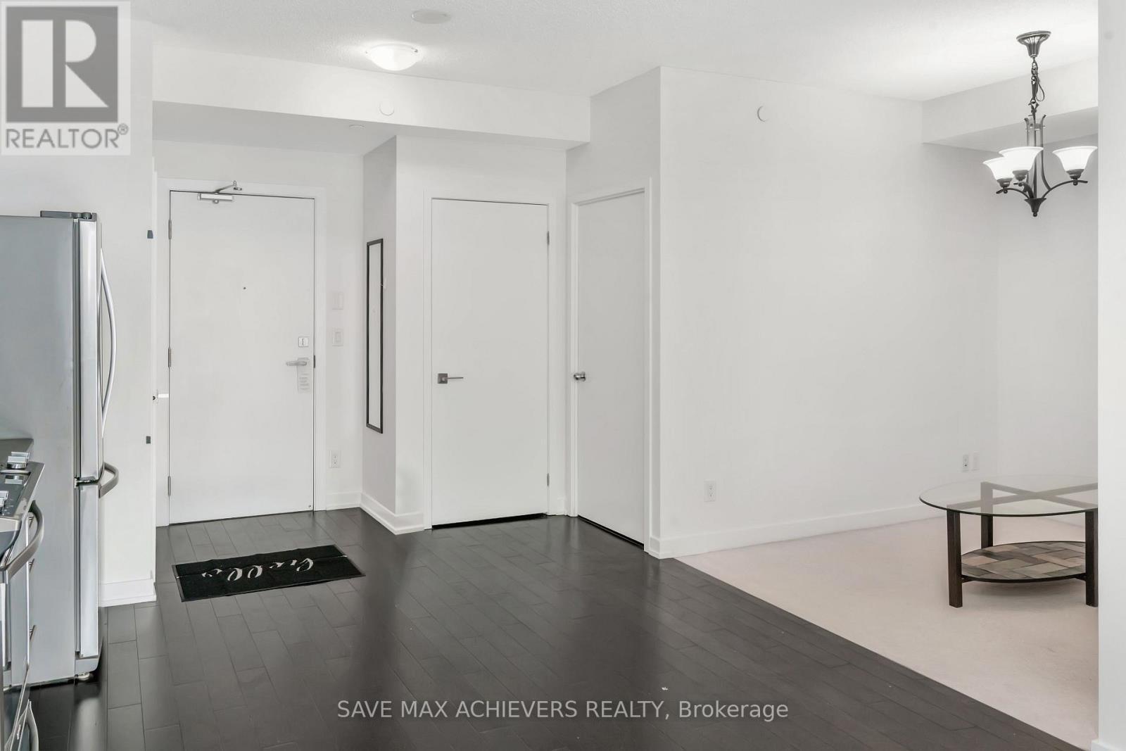 801 - 510 Curran Place, Mississauga, ON - Indoor Photo Showing Other Room