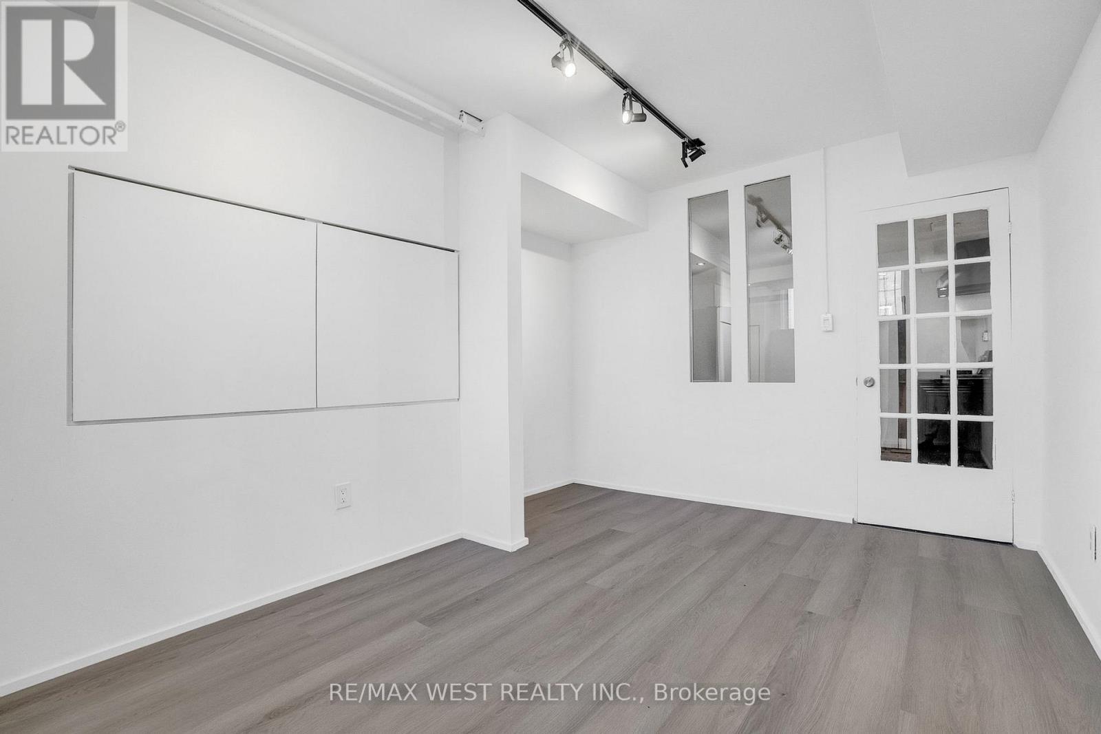 53 Argyle Street, Toronto, ON - Photo Showing Other Room