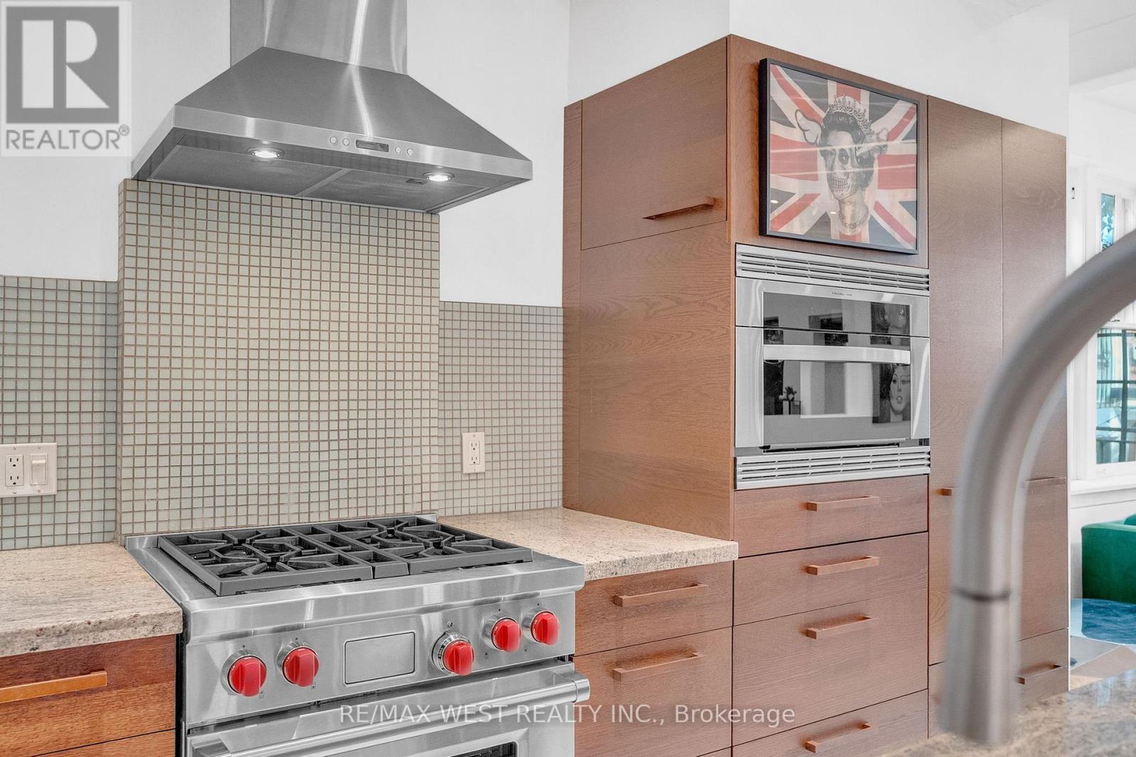 53 Argyle Street, Toronto, ON - Indoor Photo Showing Kitchen
