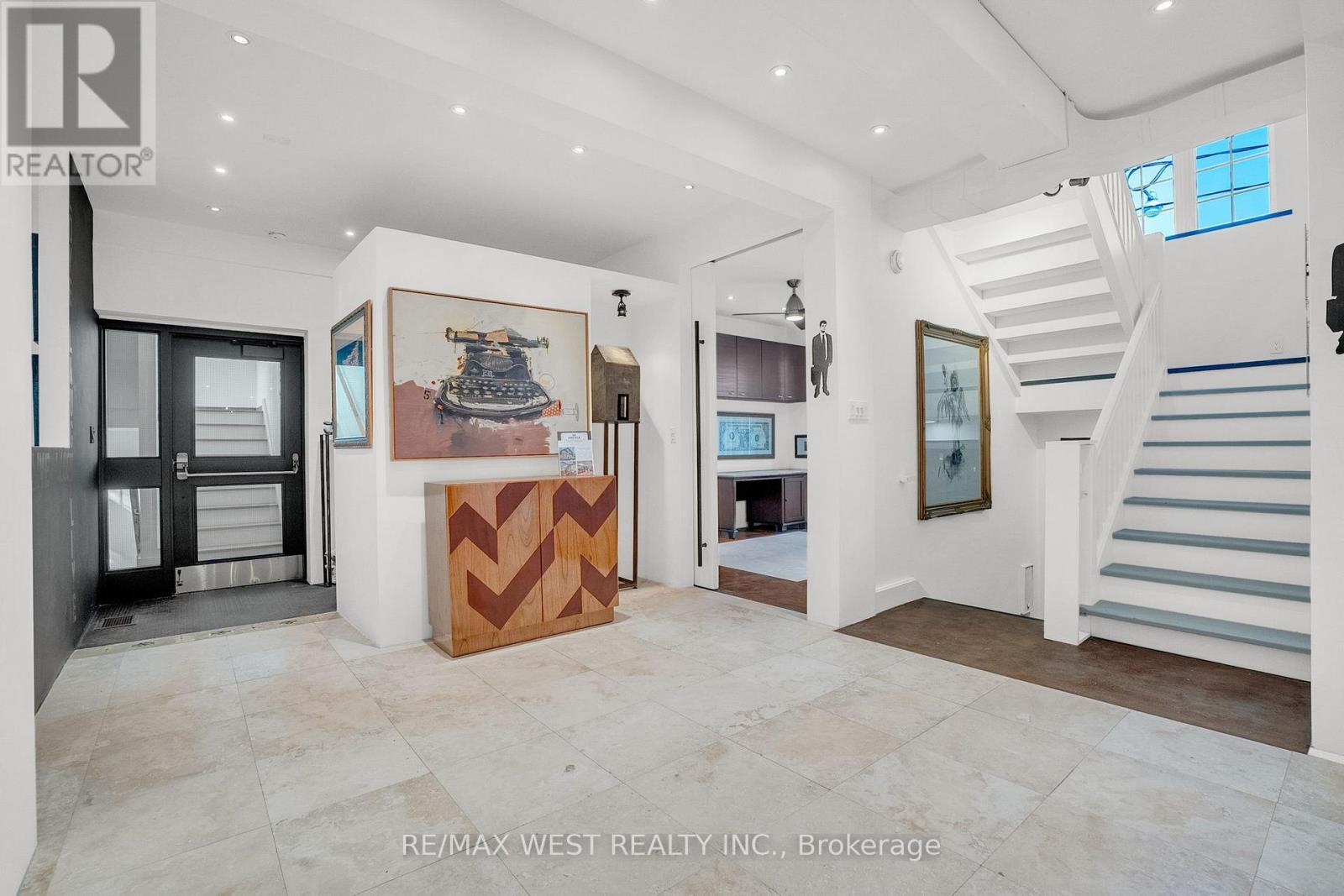 53 Argyle Street, Toronto, ON - Indoor Photo Showing Other Room